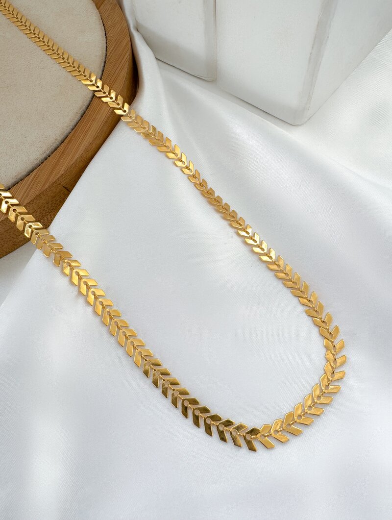 Colar Folheado a Ouro 18k Riviera Escamas