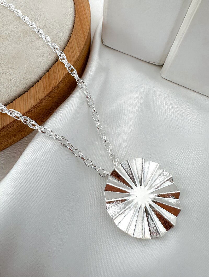 Colar Folheado a Prata 925 Elos Duplos Pingente Martelado