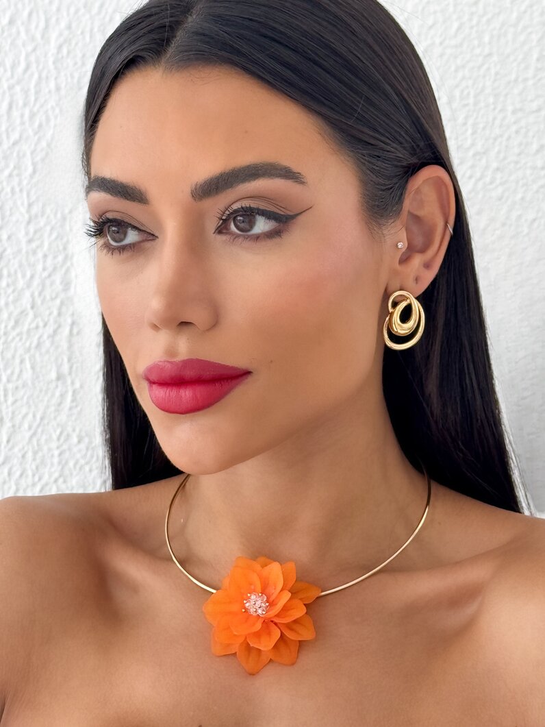 Colar Folheado a Prata 925 Flor de Resina com Cristais