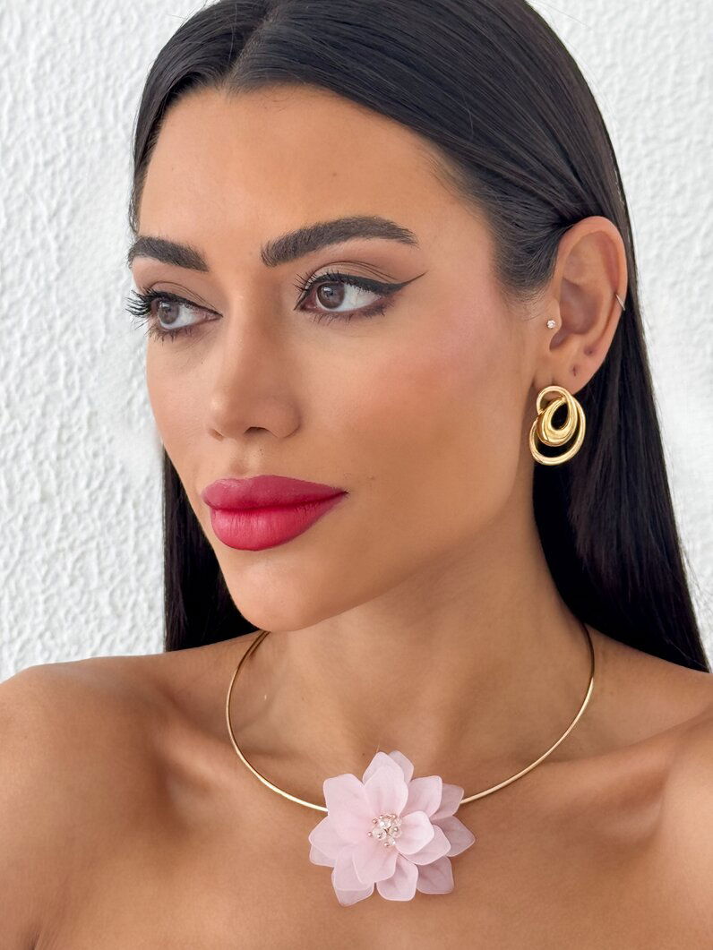 Colar Folheado a Prata 925 Flor de Resina com Cristais