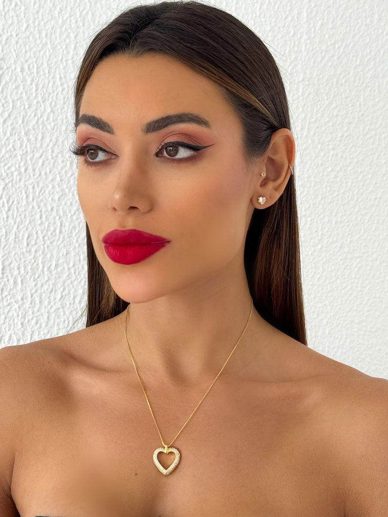 Colar Folheado a Prata Ouro 18k Veneziana Com Coração Vazado Com Borda Cravejado