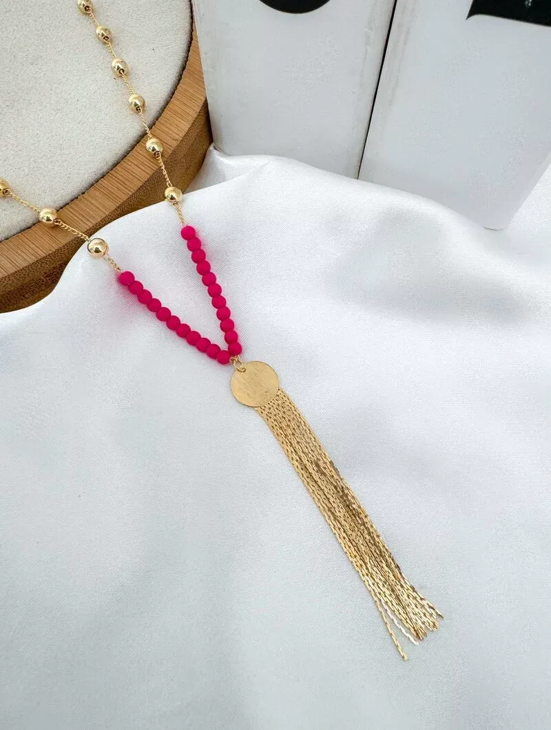 Colar Lariat Folheado a Ouro 18k Miçangas com Pingente e Franja