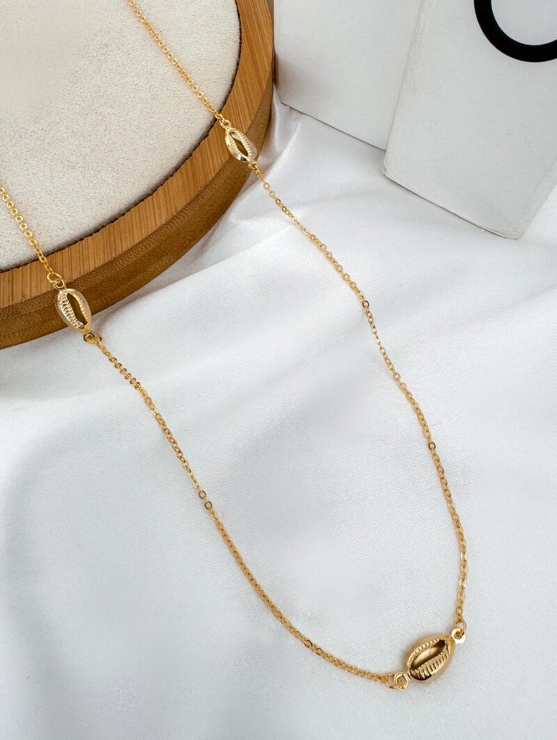 Colar Riviera Folheado a Ouro 18k com Búzios