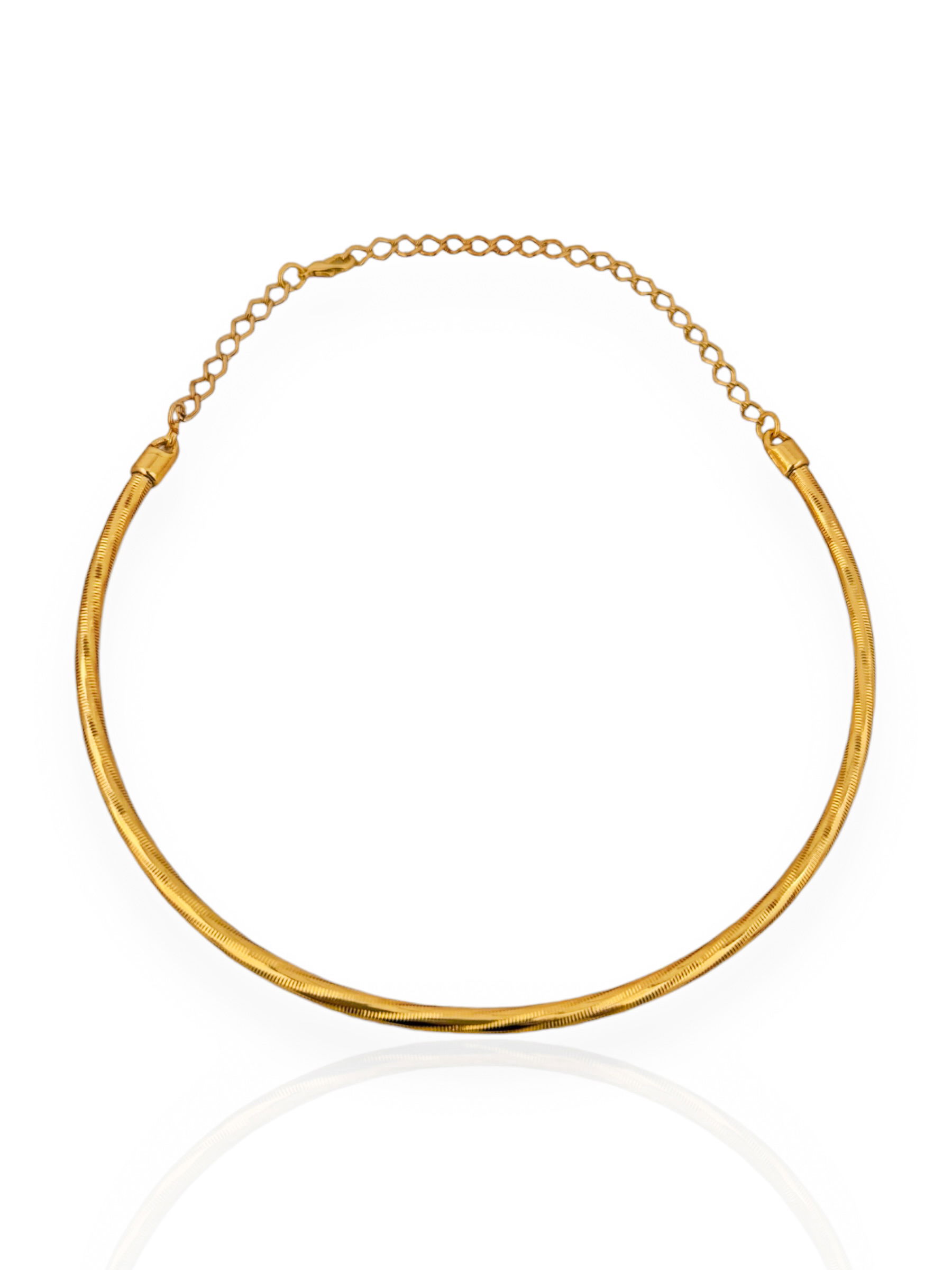 Colar Semi Joia Aro Torcido Efeito Laminado