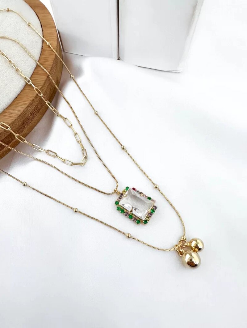 Colar três fios elo, bolinhas, e cristal com bordas em micro zircônias.