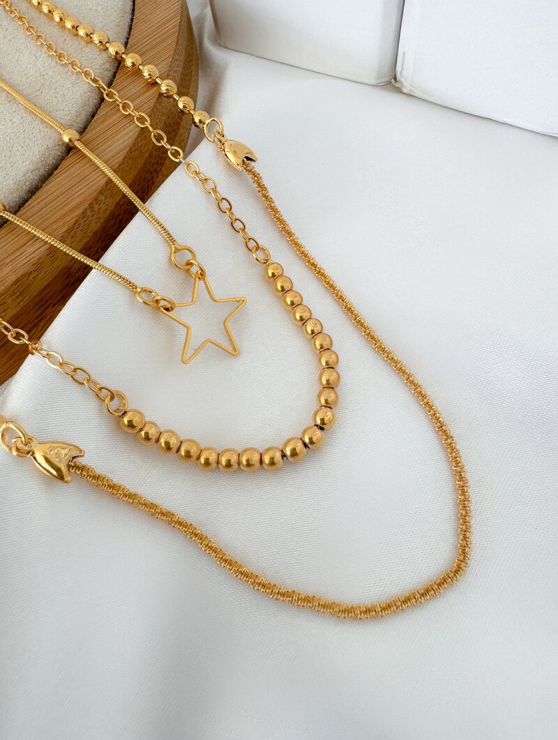 Colar Triplo Folheado a Ouro 18k Cordão Texturizado com Esferas e Estrela