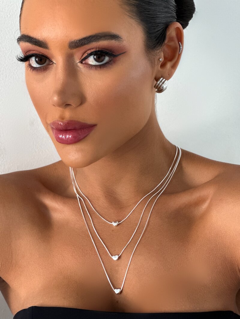 Colar Triplo Folheado a Ouro 18k e Prata 925 Corações Minimalistas