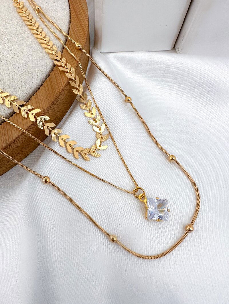 Colar Triplo Folheado a Ouro 18k Escamas com Zircônia