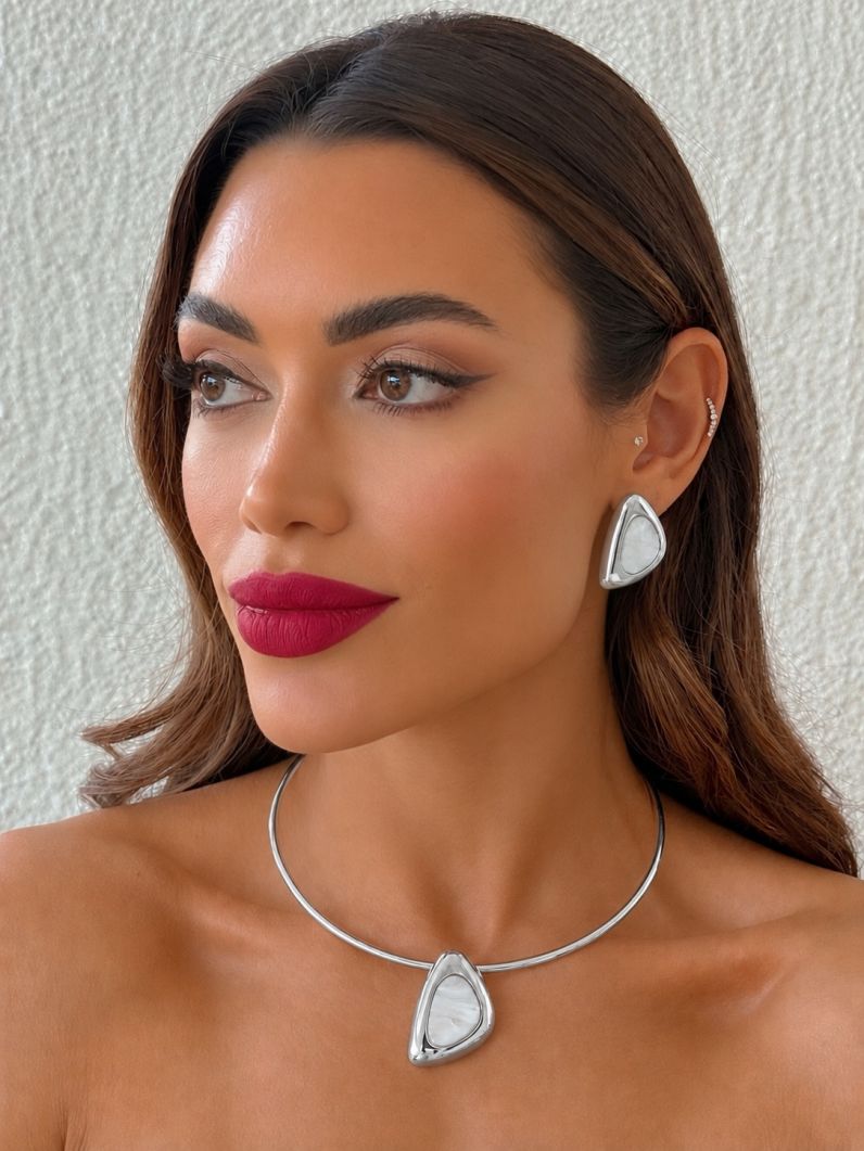 Conjunto Choker Aro e Brinco Folheado a Ouro 18k e Prata Forma Resinada e Lisa
