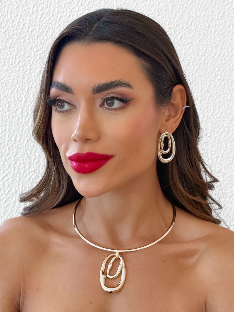 Conjunto Choker Aro e Brinco Folheado a Ouro 18k e Prata Oval Martelado