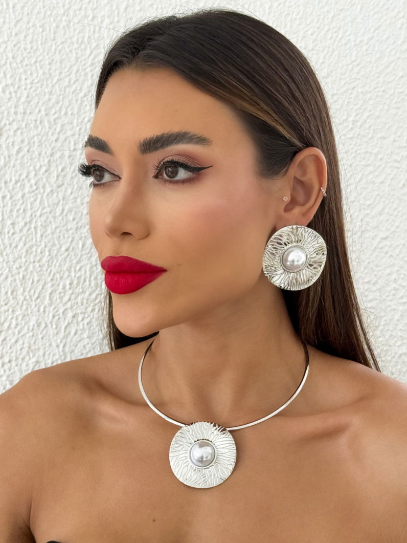 Conjunto Choker Aro e Brinco Folheado a Ouro 18k e Prata Texturizado com Perola