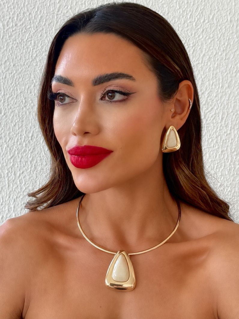 Conjunto Choker Aro e Brinco Folheado a Ouro 18k Triangulo Resinado