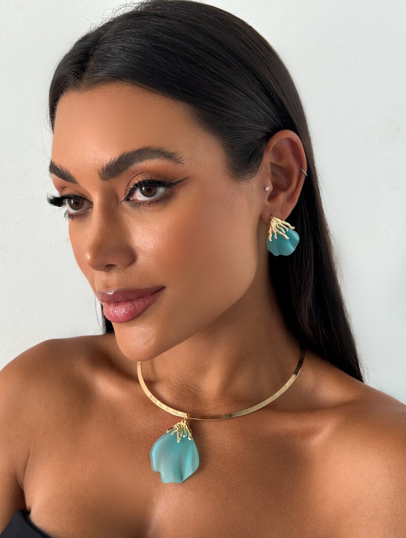 Conjunto Choker e Brinco Folheado a Ouro 18k Aro com Concha