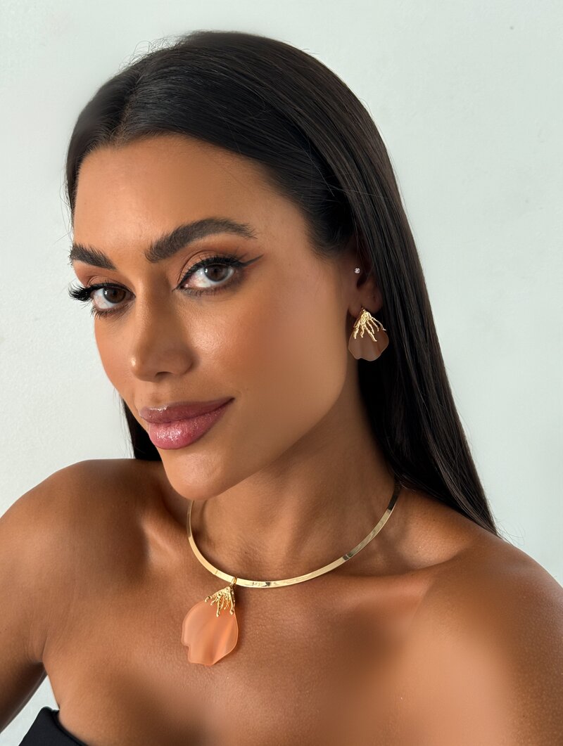 Conjunto Choker e Brinco Folheado a Ouro 18k Aro com Concha