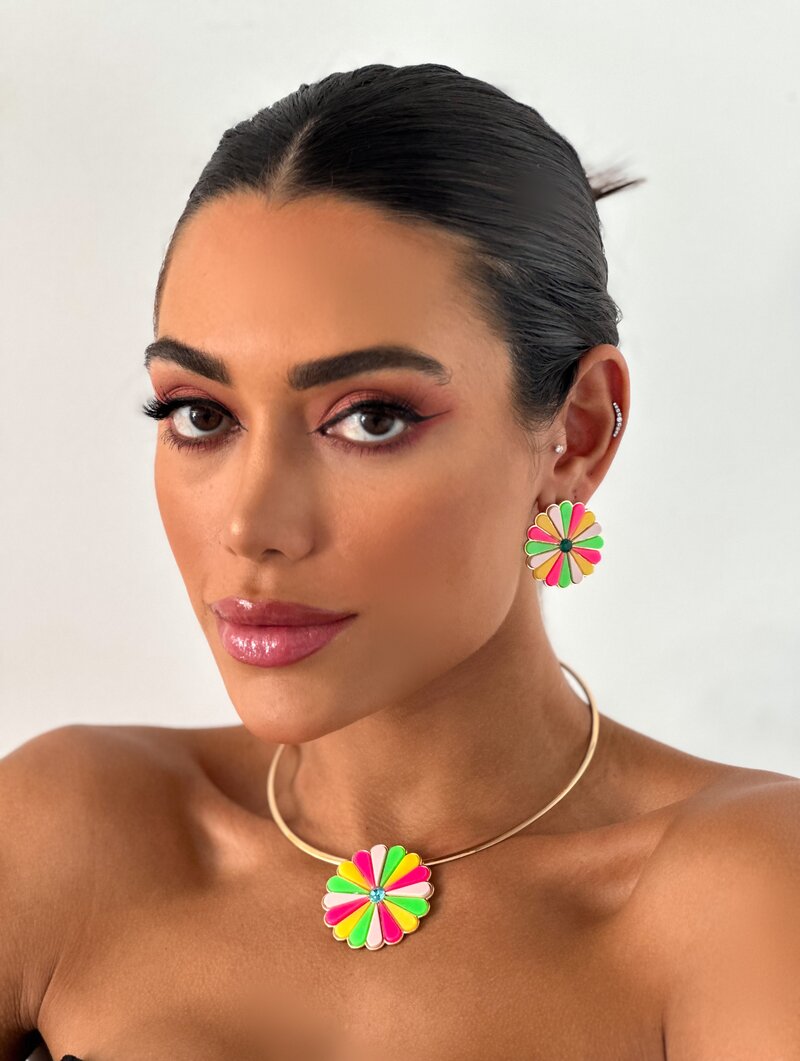 Conjunto Choker e Brinco Folheado a Ouro 18k Aro com Flor de Resina