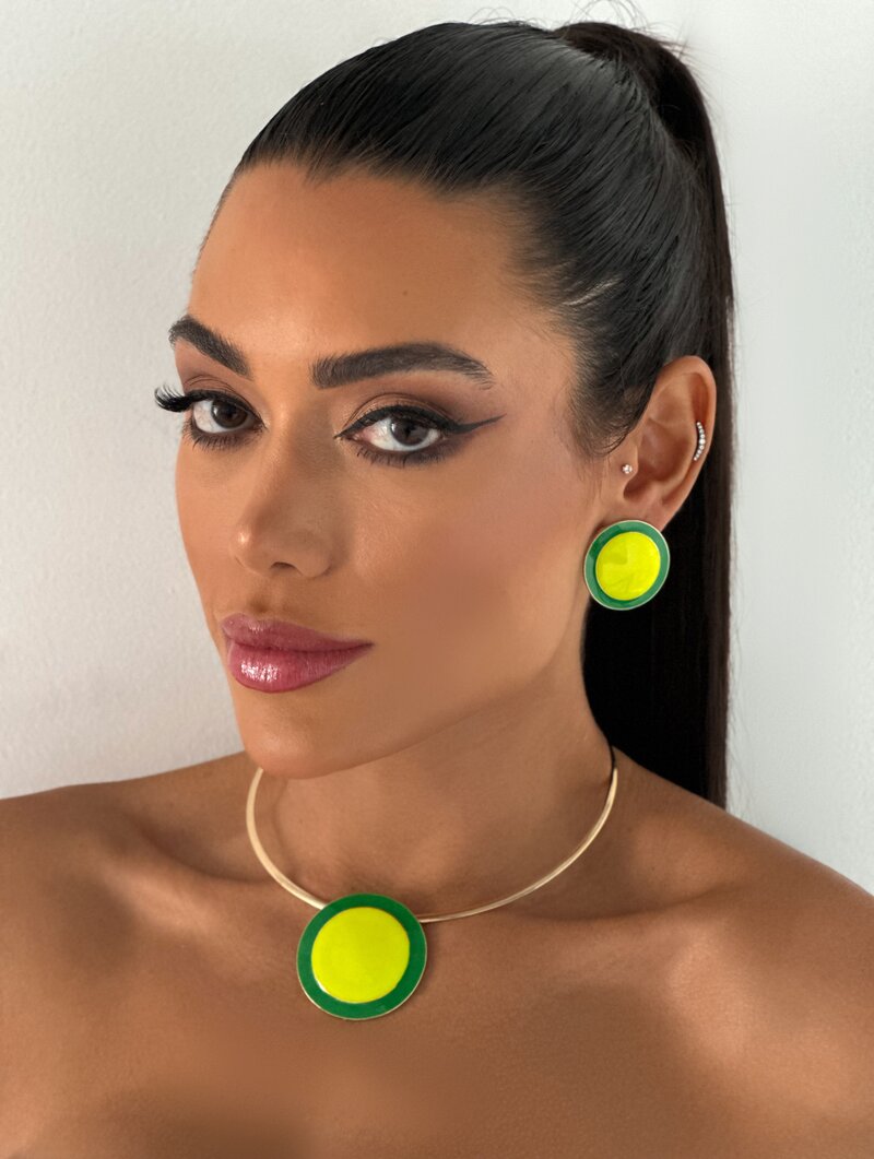 Conjunto Choker e Brinco Folheado a Ouro 18k com Botton Resinado