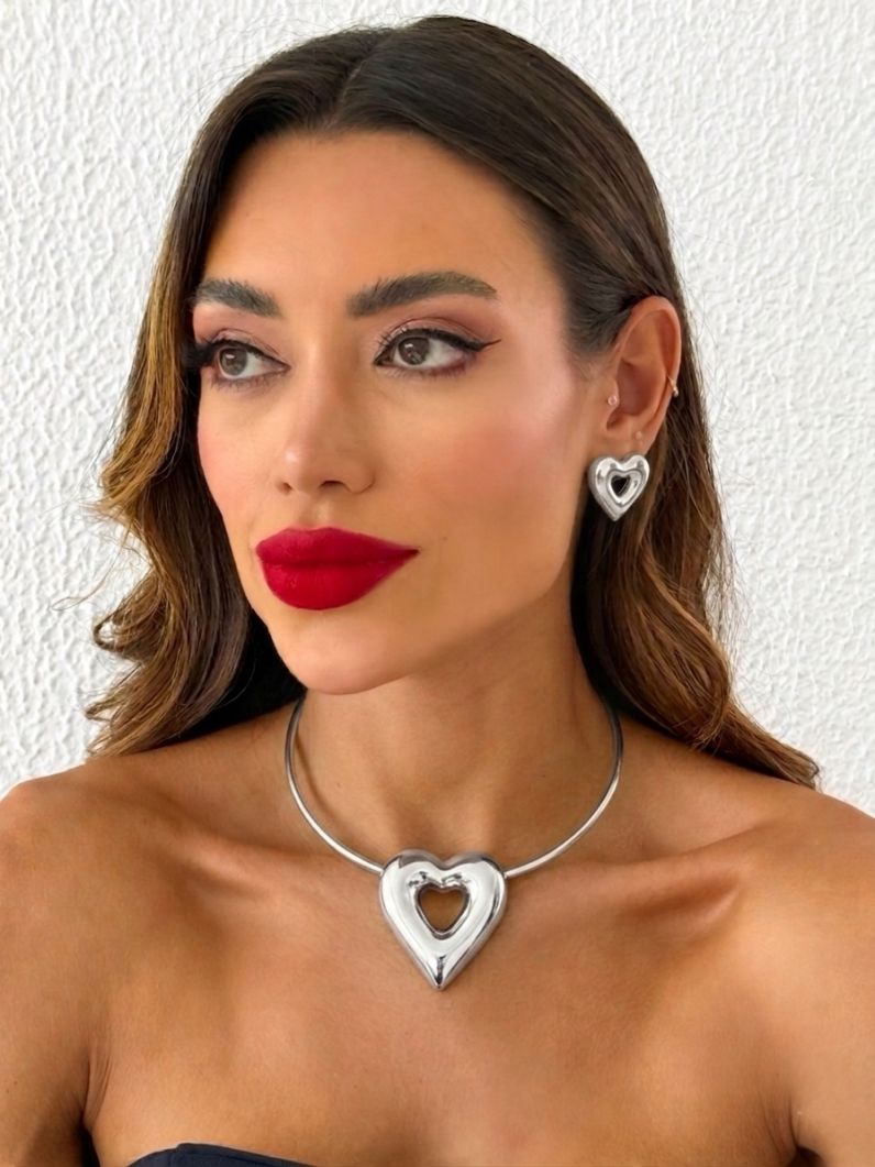 Conjunto Choker e Brinco Folheado a Ouro 18k e Prata Coração Vazado