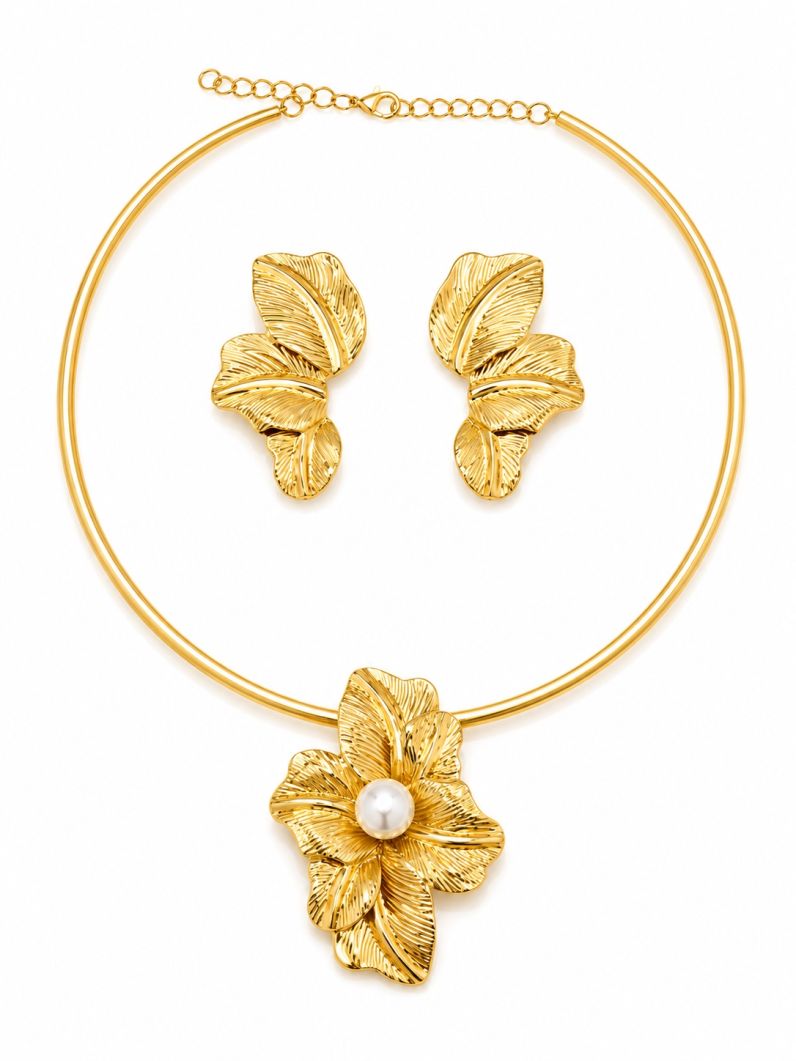 Conjunto Choker e Brinco Folheado a Ouro 18k e Prata Flor Detalhada com Perola