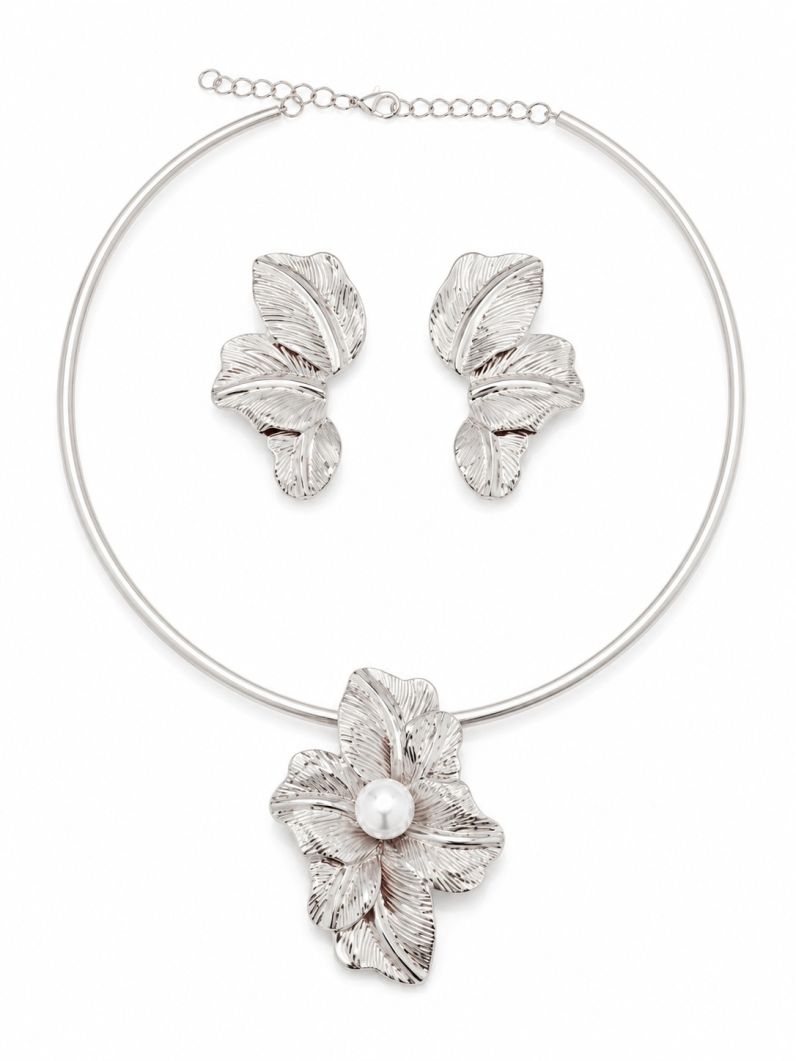 Conjunto Choker e Brinco Folheado a Ouro 18k e Prata Flor Detalhada com Perola