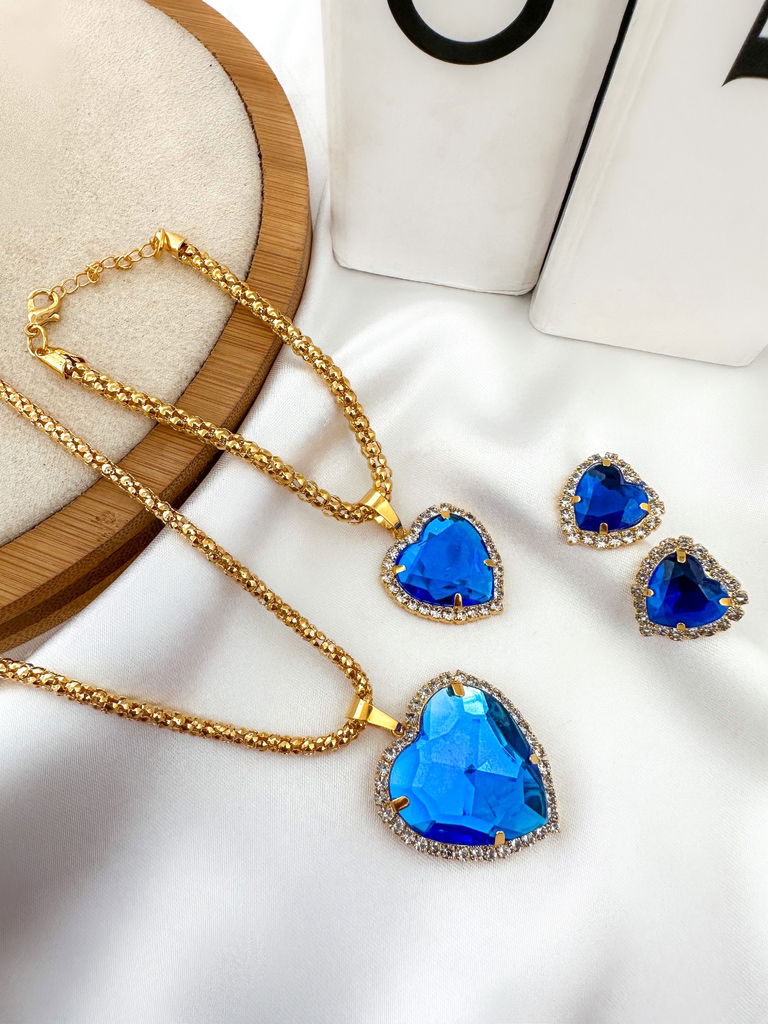 Conjunto colar, brinco e pulseira folheado a ouro 18k com pingente de chaton