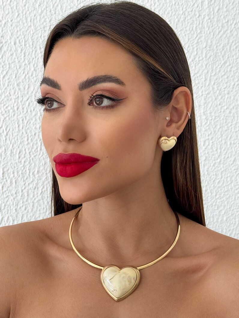 Conjunto Colar Aro e Brinco Folheado a Ouro 18k e Prata Coração Resinado