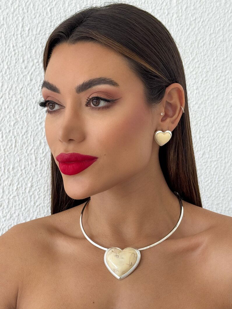 Conjunto Colar Aro e Brinco Folheado a Ouro 18k e Prata Coração Resinado
