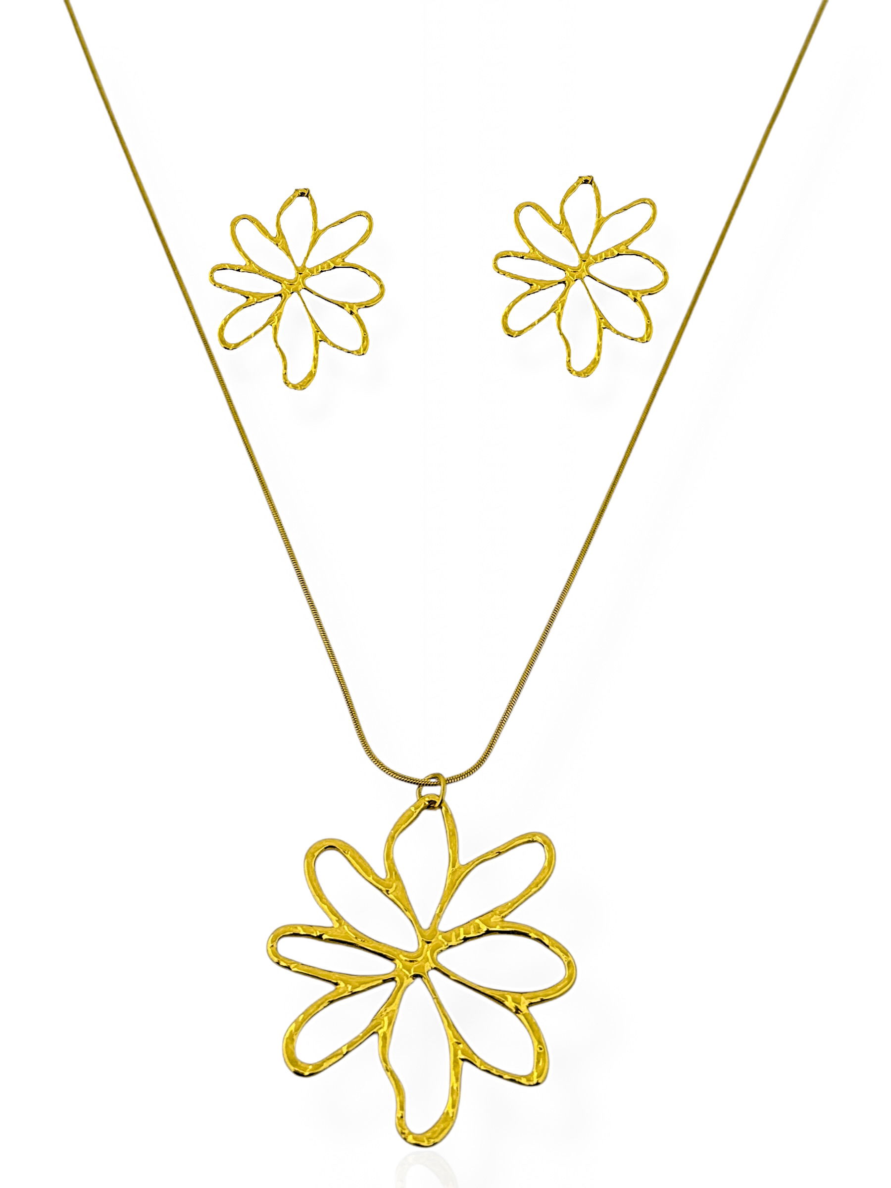 Conjunto Colar e Brinco Aço Inoxidável Folheado a Ouro 18k Flor Vazada e Martelada