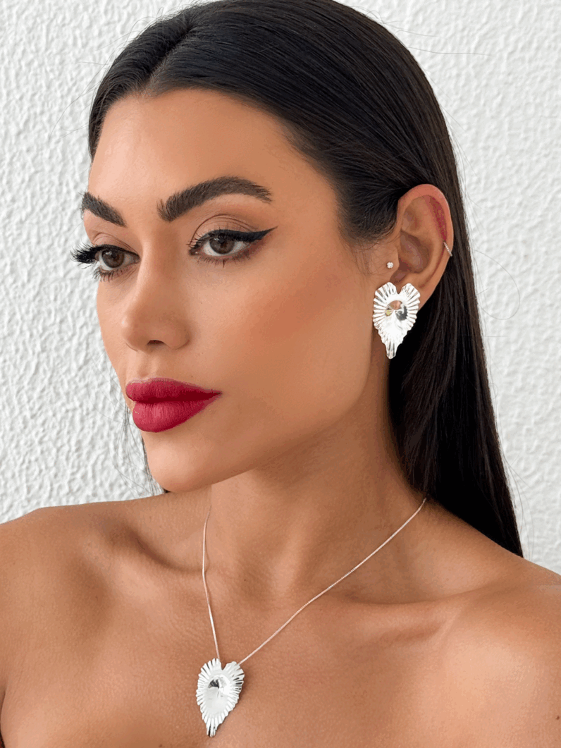 Conjunto Colar e Brinco Folheado a Ouro 18k, Coração Martelado