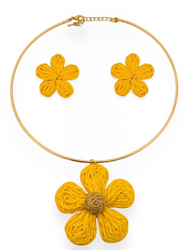 Conjunto Colar e Brinco Folheado a Ouro 18k Aro com Flor Artesanal