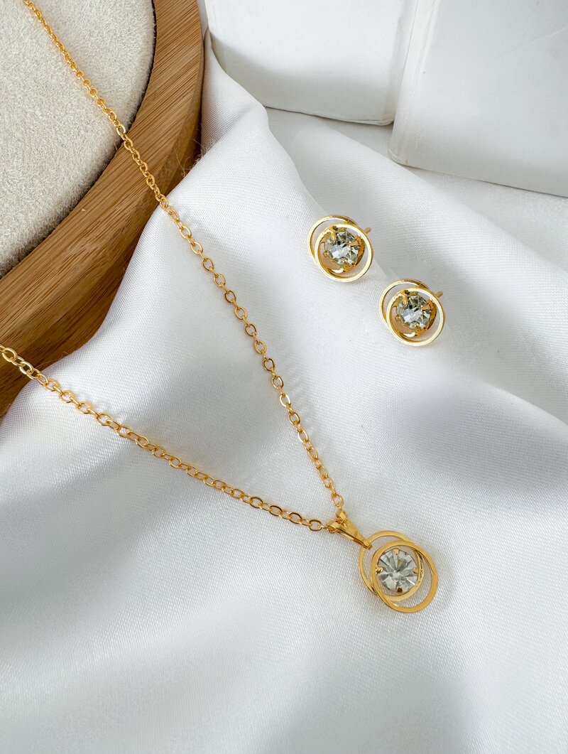 Conjunto Colar e Brinco Folheado a Ouro 18k Circulos Duplos com Zircônia