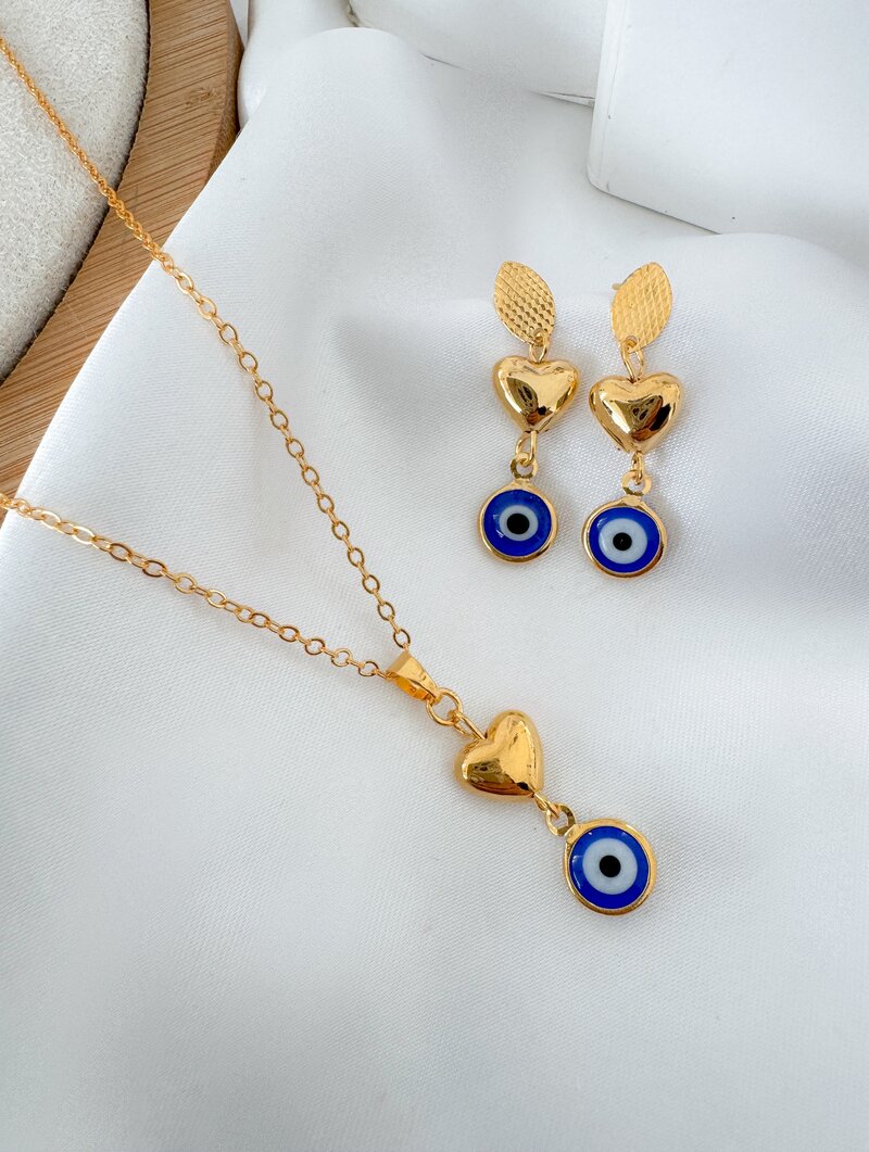Conjunto Colar e Brinco Folheado a Ouro 18k Coração com Olho Grego