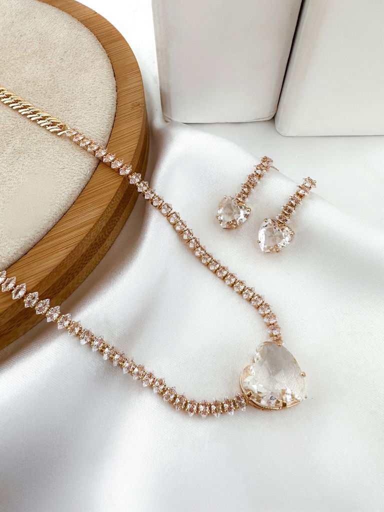Conjunto colar e brinco folheado a ouro 18k e prata 925 com zircônias