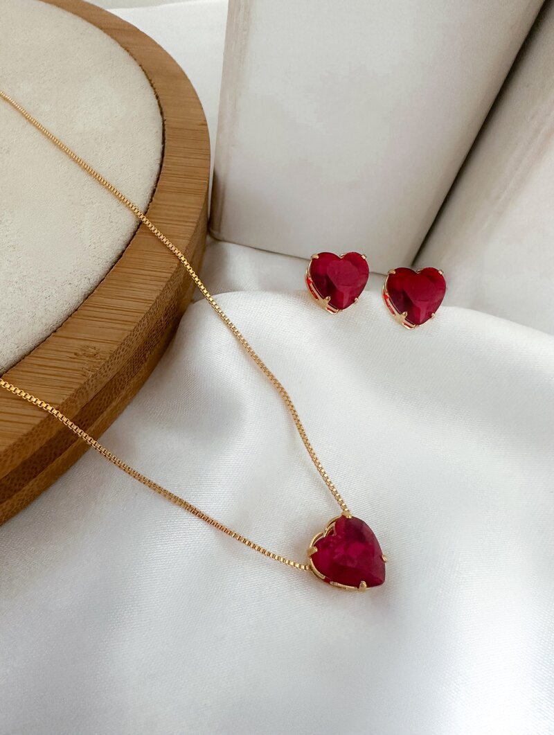 Conjunto Colar e Brinco Folheado a Ouro 18k e Prata 925 Coração De Zircônia