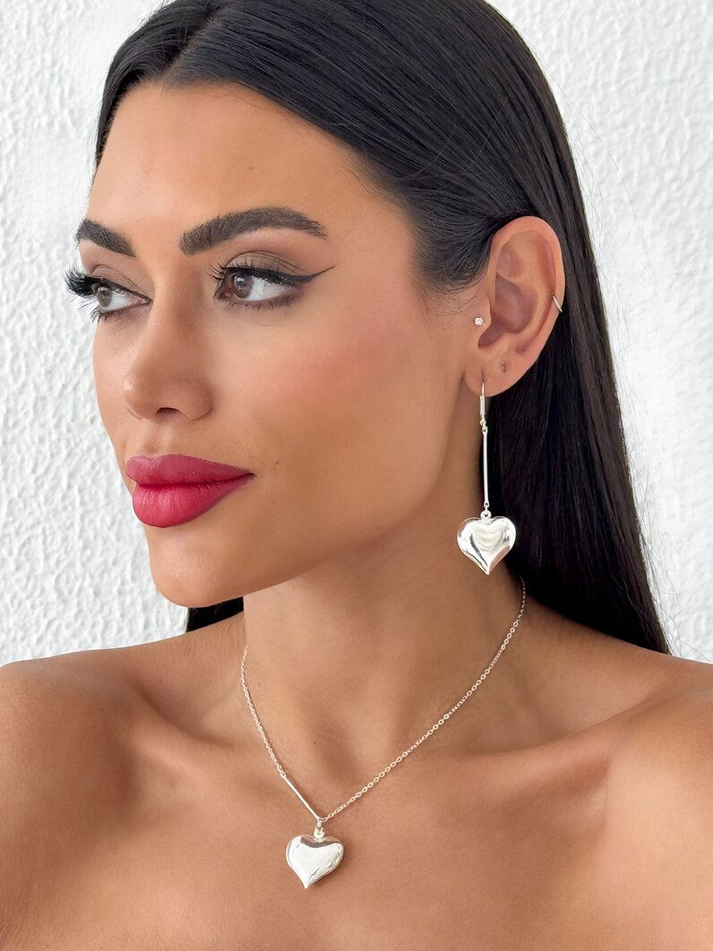 Conjunto Colar e Brinco Folheado a Ouro 18k e Prata 925 Corações Lisos