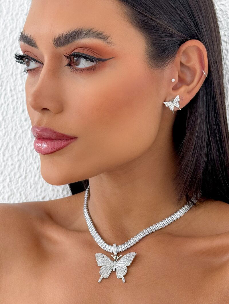 Conjunto Colar e Brinco Folheado a Ouro 18K e Prata Borboleta Cravejada com Navete