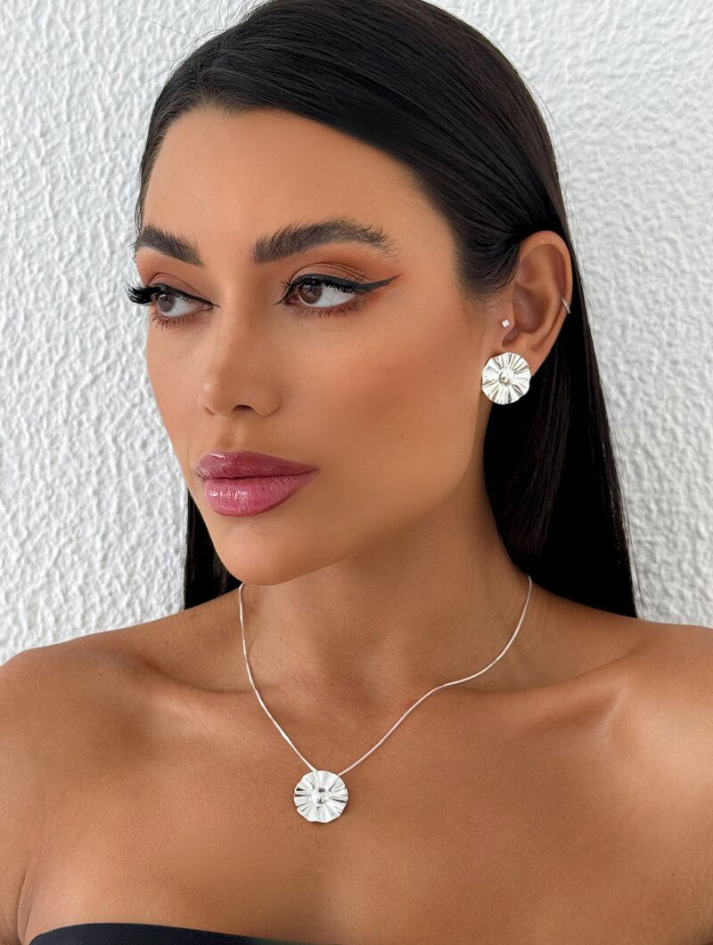 Conjunto Colar e Brinco Folheado a Ouro 18k e Prata Circulo Chapa Martelado