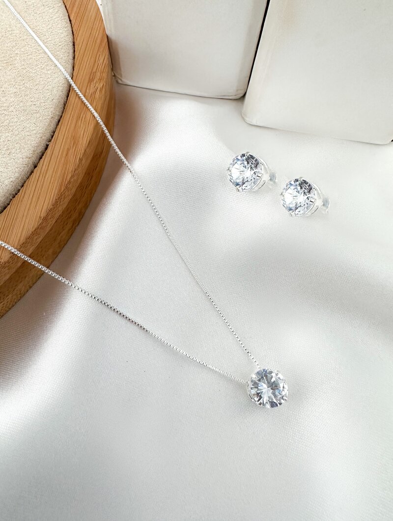 Conjunto Colar e Brinco Folheado a Ouro 18k e Prata Circulo de Zircônia