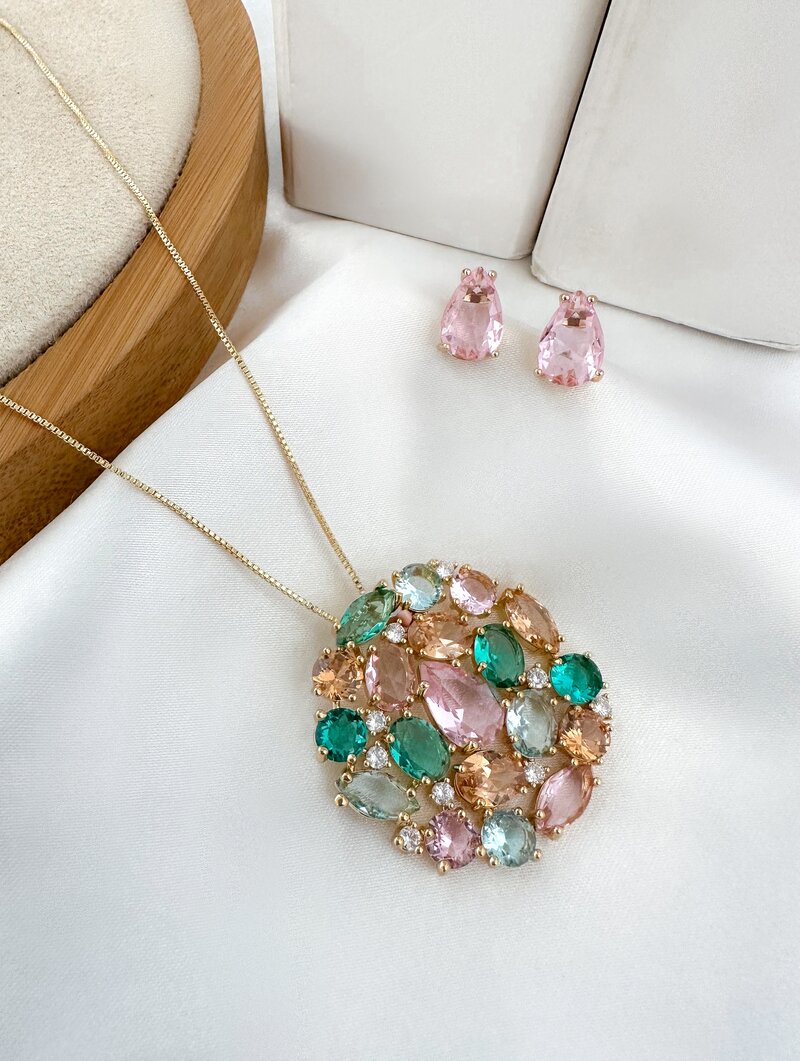 Conjunto Colar e Brinco Folheado a Ouro 18k e Prata Circulos de Pedraria em Zircônia