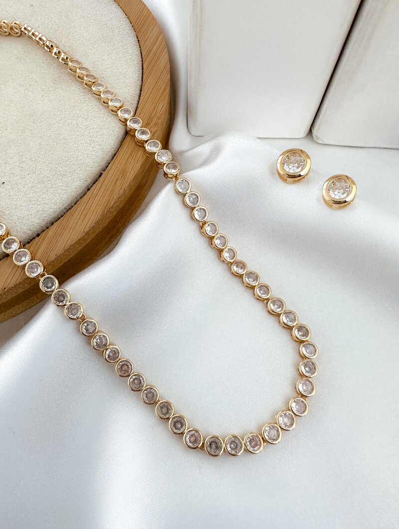 Conjunto Colar e Brinco Folheado a Ouro 18k e Prata Circulos de Zircônias