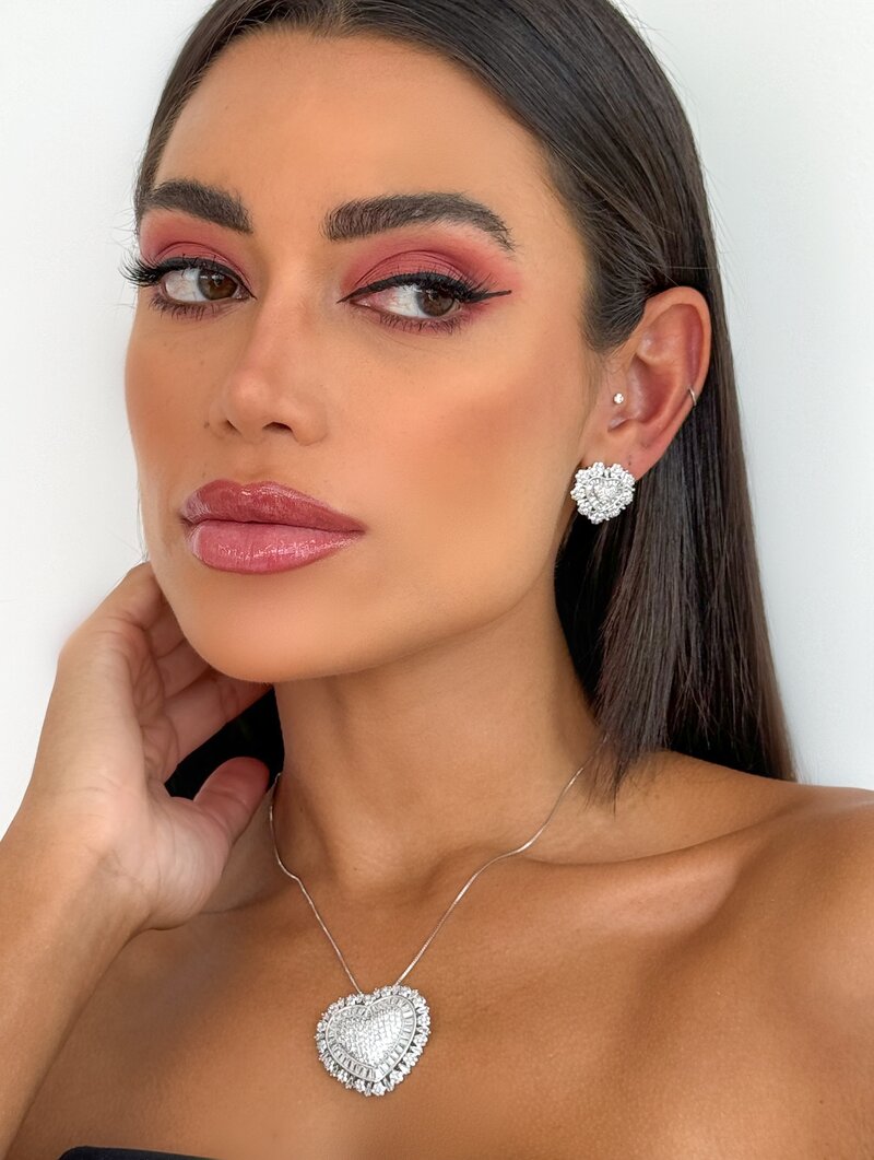 Conjunto Colar e Brinco Folheado a Ouro 18k e Prata Coração Cravejado e Navetes