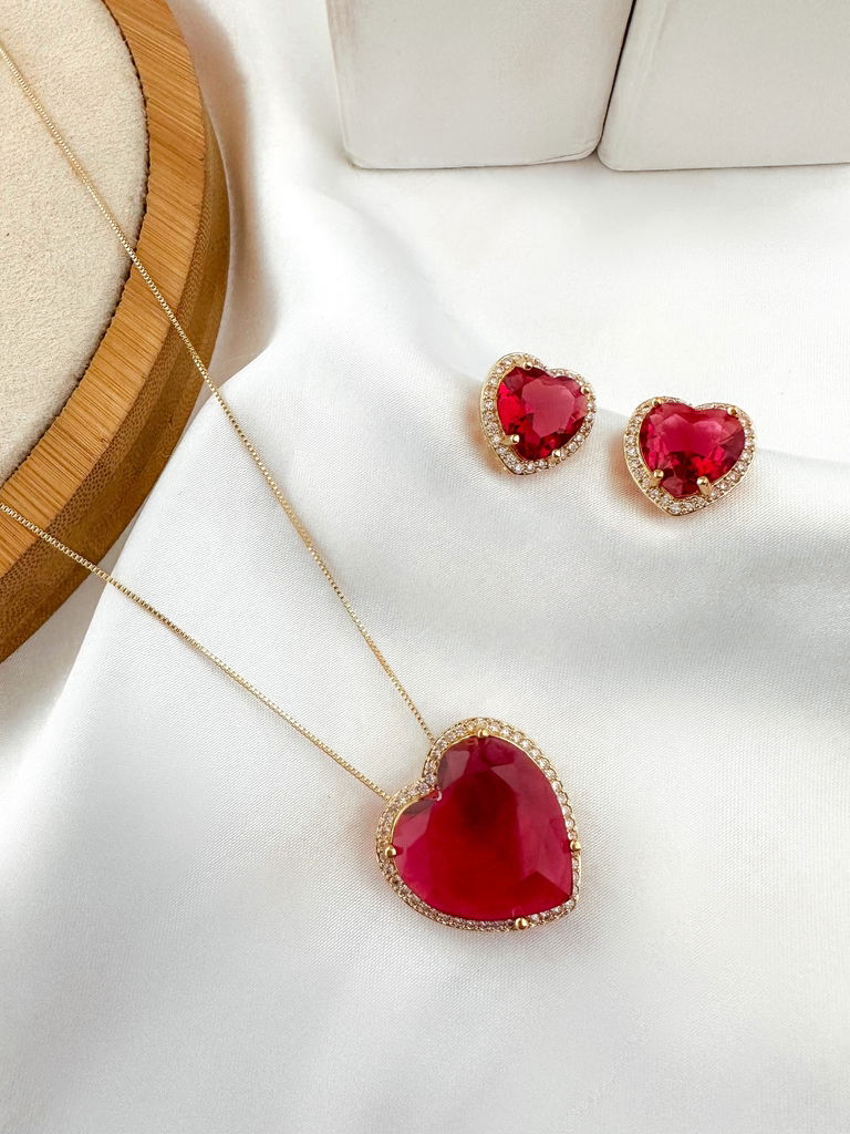 CONJUNTO COLAR E BRINCO FOLHEADO A OURO 18K E PRATA CORAÇÃO DE ZIRCÔNIA COM BORDA CRAVEJADA