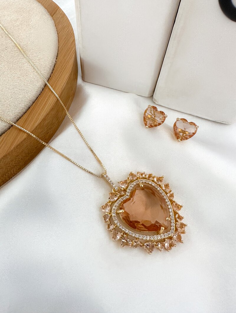 Conjunto Colar e Brinco Folheado a Ouro 18k e Prata Coração de Zircônia com Pedraria