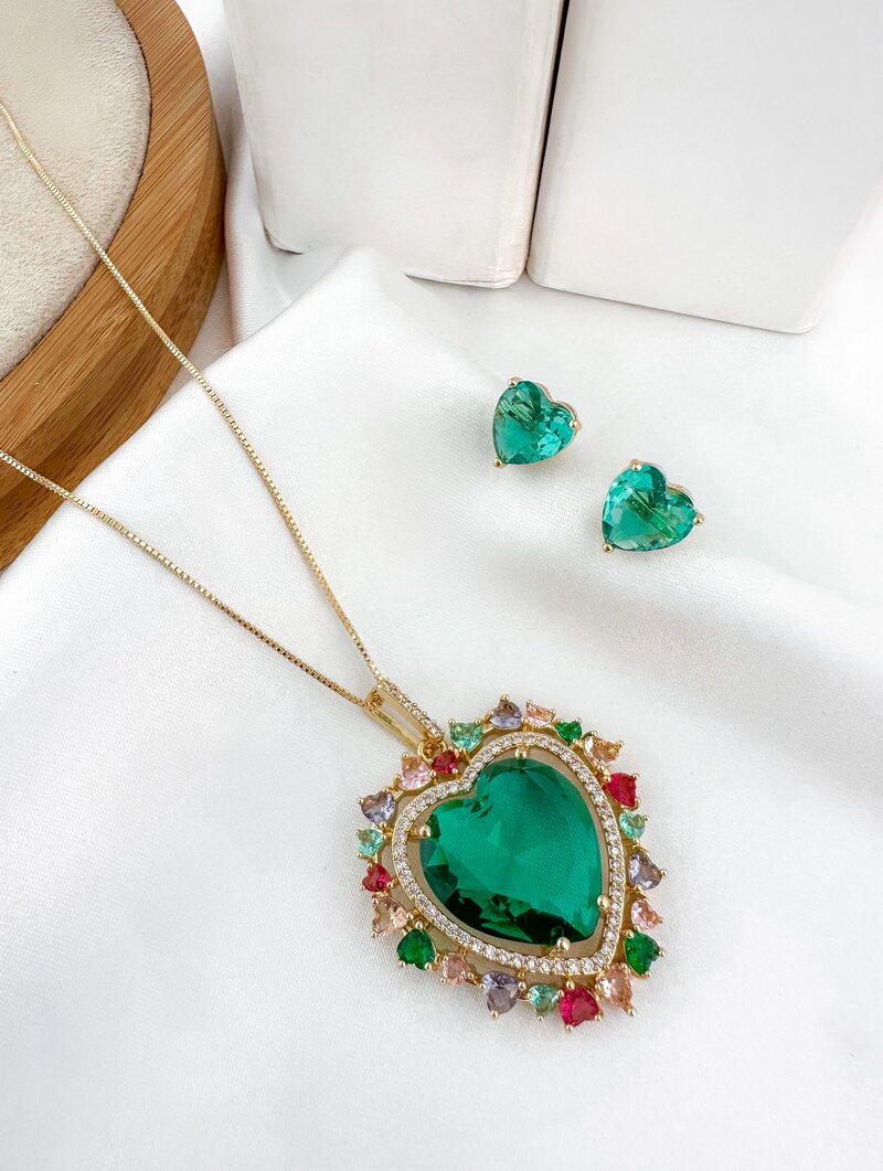 Conjunto Colar e Brinco Folheado a Ouro 18k e Prata Coração de Zircônia com Pedraria