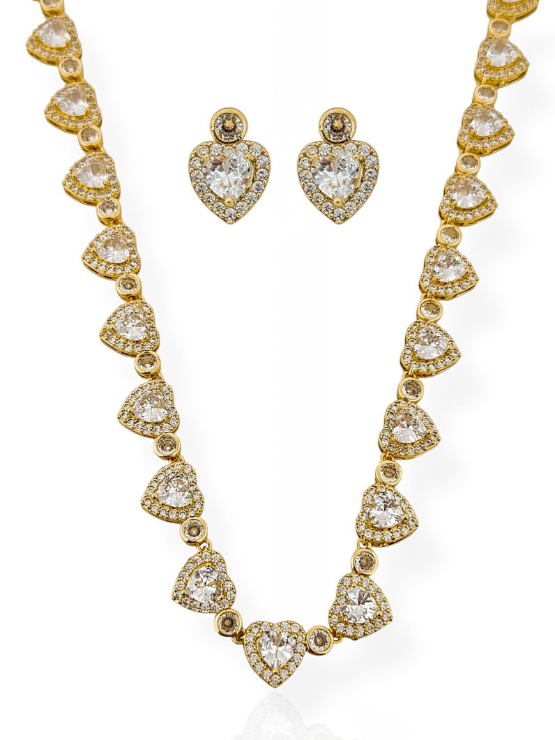 Conjunto Colar e Brinco Folheado a Ouro 18k e Prata Coração de Cristal e Pontos de Luz