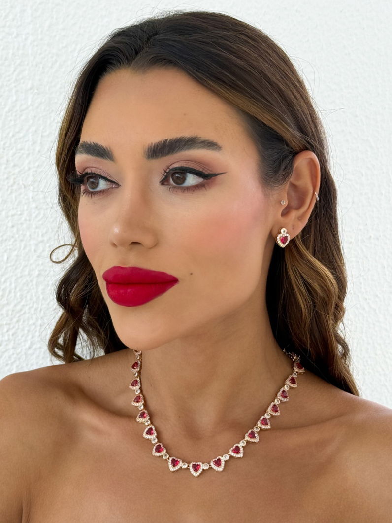 Conjunto Colar e Brinco Folheado a Ouro 18k e Prata Coração de Cristal e Pontos de Luz