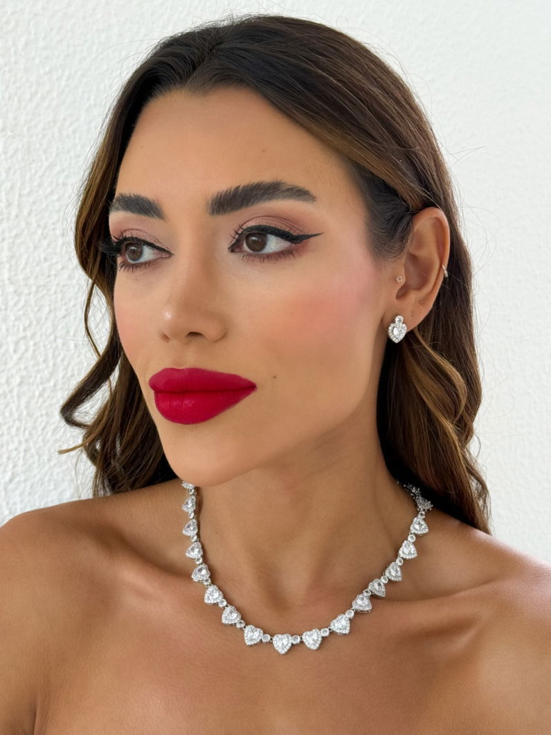 Conjunto Colar e Brinco Folheado a Ouro 18k e Prata Coração de Cristal e Pontos de Luz