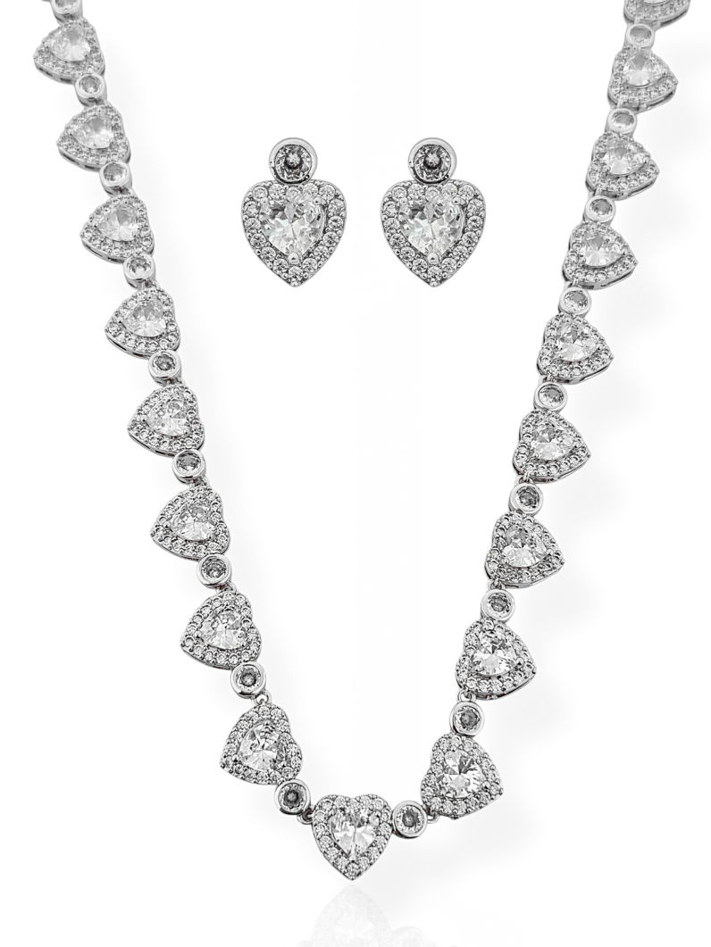 Conjunto Colar e Brinco Folheado a Ouro 18k e Prata Coração de Cristal e Pontos de Luz