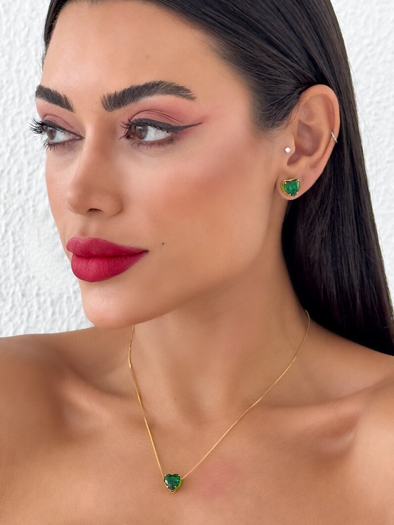 Conjunto Colar e Brinco Folheado a Ouro 18k e Prata Ponto de Luz Coração