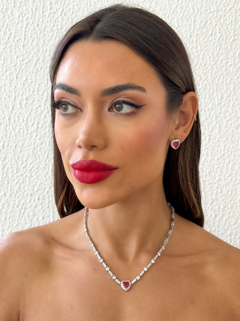 Conjunto Colar e Brinco Folheado a Ouro 18k e Prata Corações Cristal Colorido