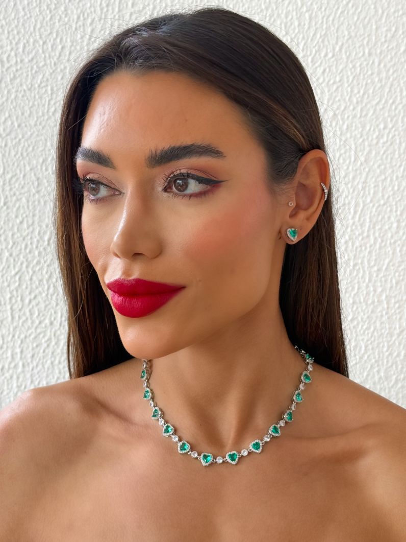 Conjunto Colar e Brinco Folheado a Ouro 18k e Prata Corações de Cristais